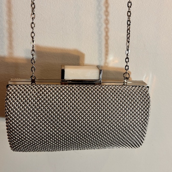 JESSICA MCCLINTOCK Silver Metallic Clutch Crossbody Bag Studded Look - Picture 5 of 15